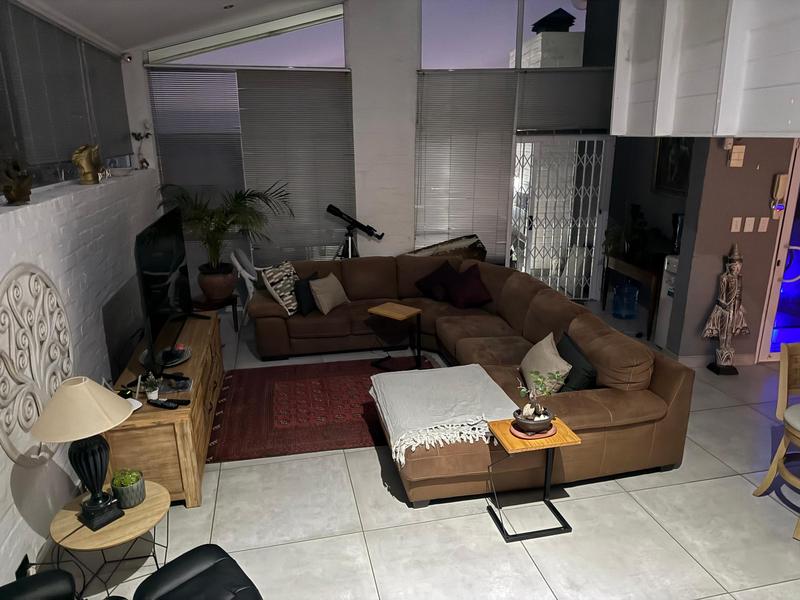 4 Bedroom Property for Sale in Santos Bay Western Cape